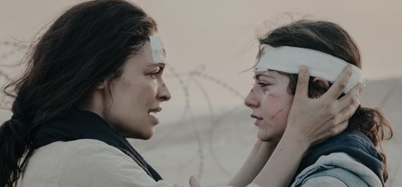 Festivalovo oce�ovan� dr�ma Bol som cudzincom / I Was a Stranger prich�dza do k�n. V jednej z post�v sa predstav� Omar Sy